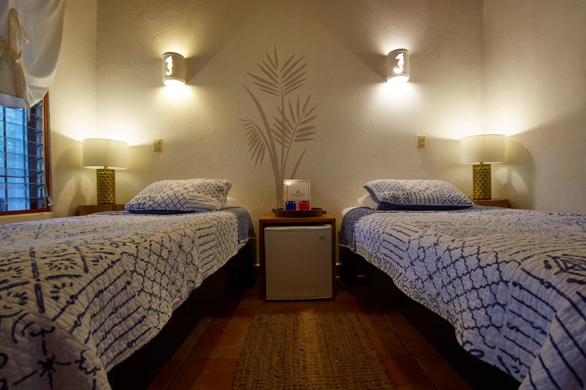 נוסארה Living Hotel חדר תמונה