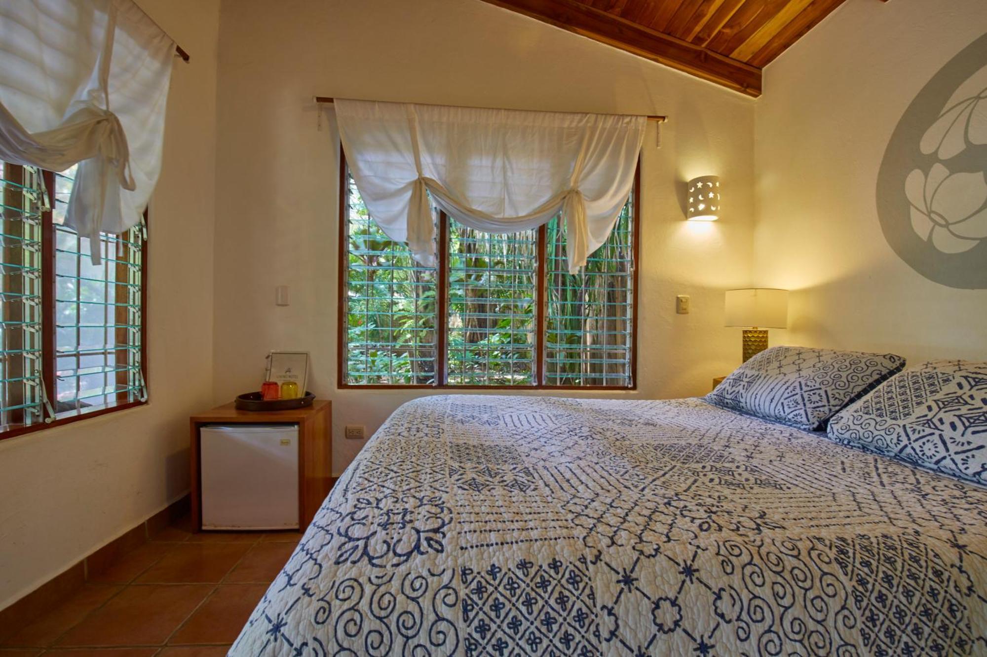 נוסארה Living Hotel חדר תמונה