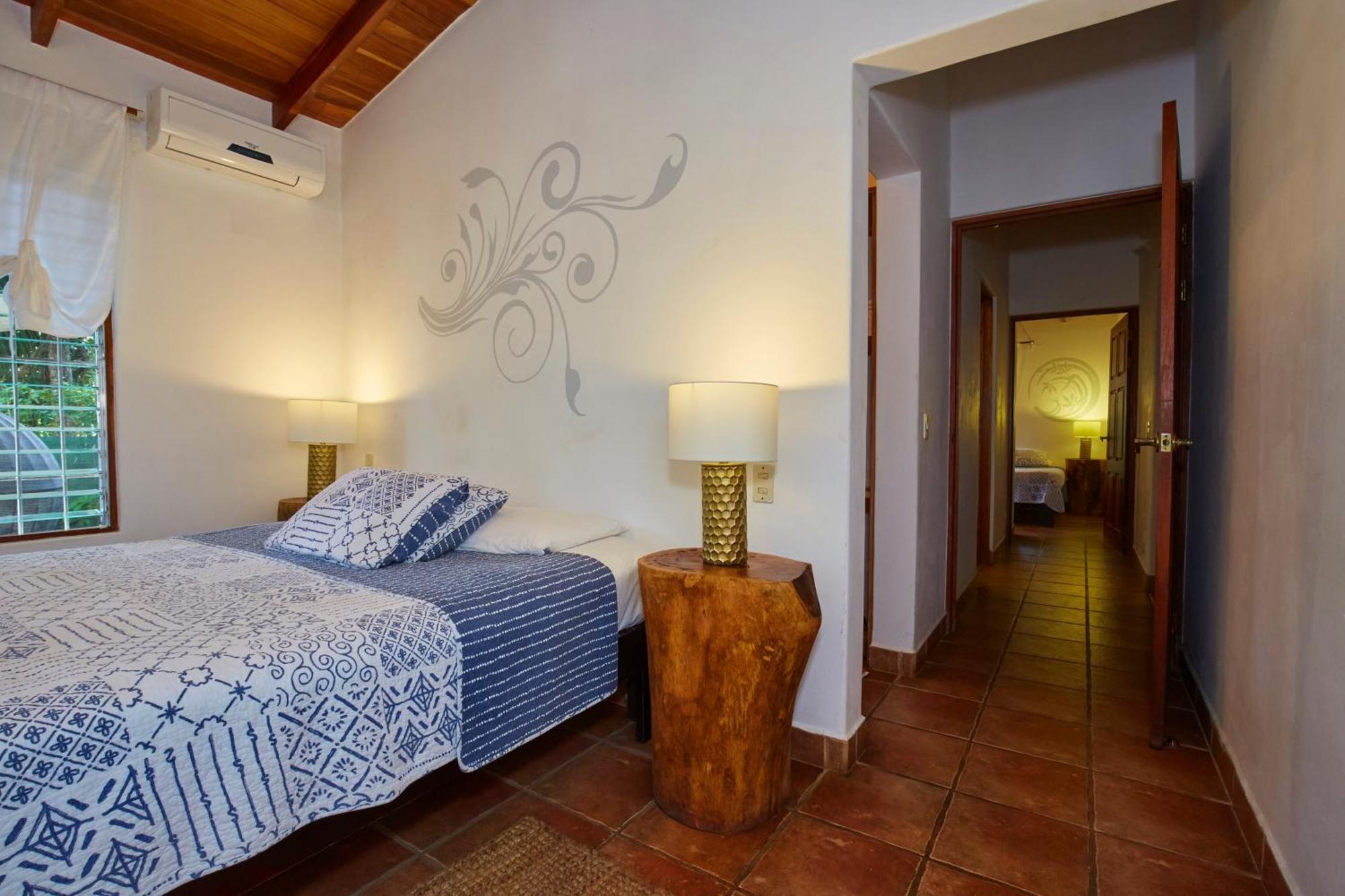 נוסארה Living Hotel חדר תמונה