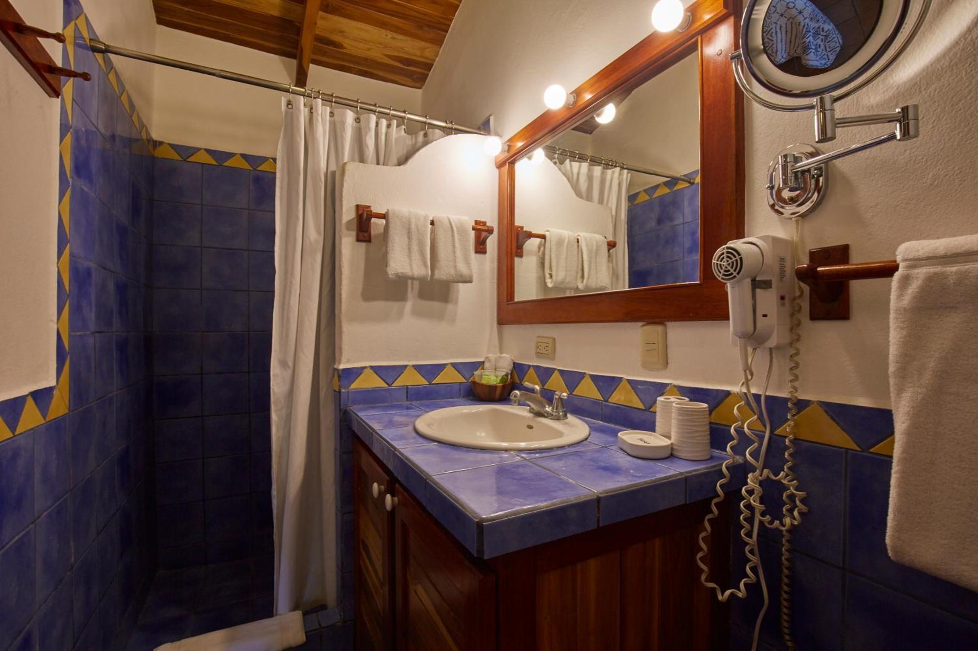 נוסארה Living Hotel חדר תמונה